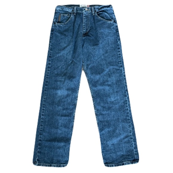 Wrangler Other - Wrangler 32 x 31 Medium Wash Regular Fit